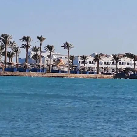 Tiba Golden Beach Resort, Down Town