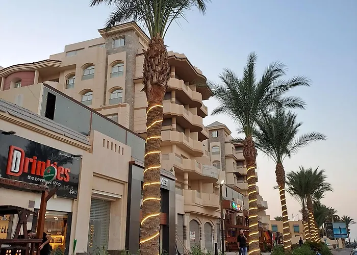 Otel Tiba Golden Resort, Down Town