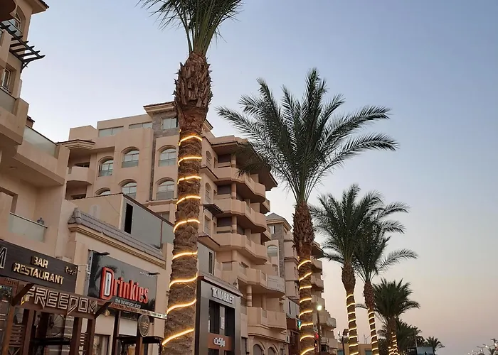 Tiba Golden Resort, Down Town