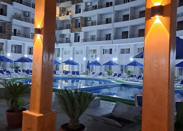 Tiba Golden Resort, Down Town Otel 4*