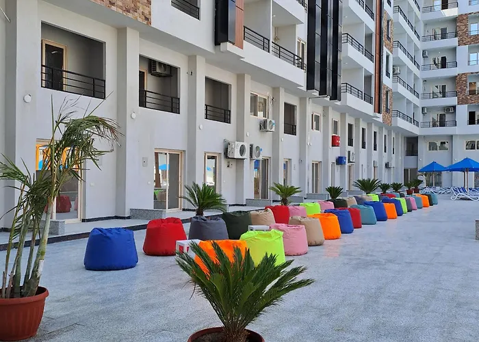 Tiba Golden Resort, Down Town Otel